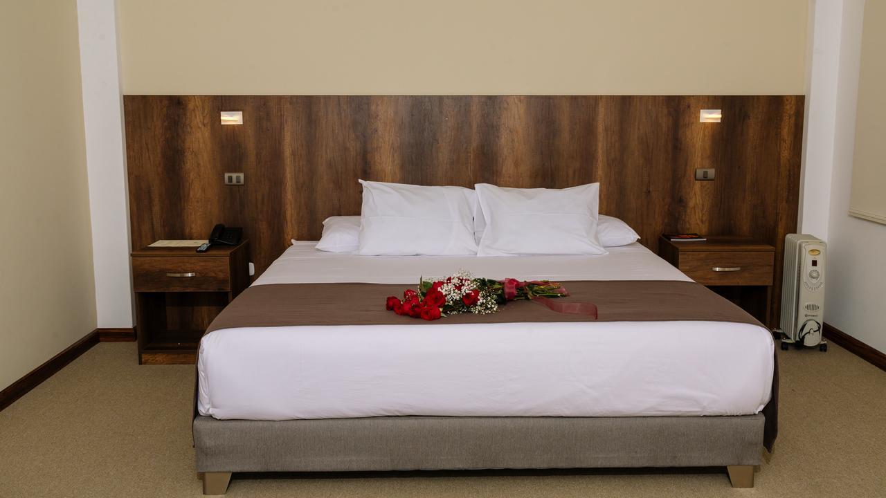 Hotel Villa Del Carmen อาเรกิปา ภายนอก รูปภาพ