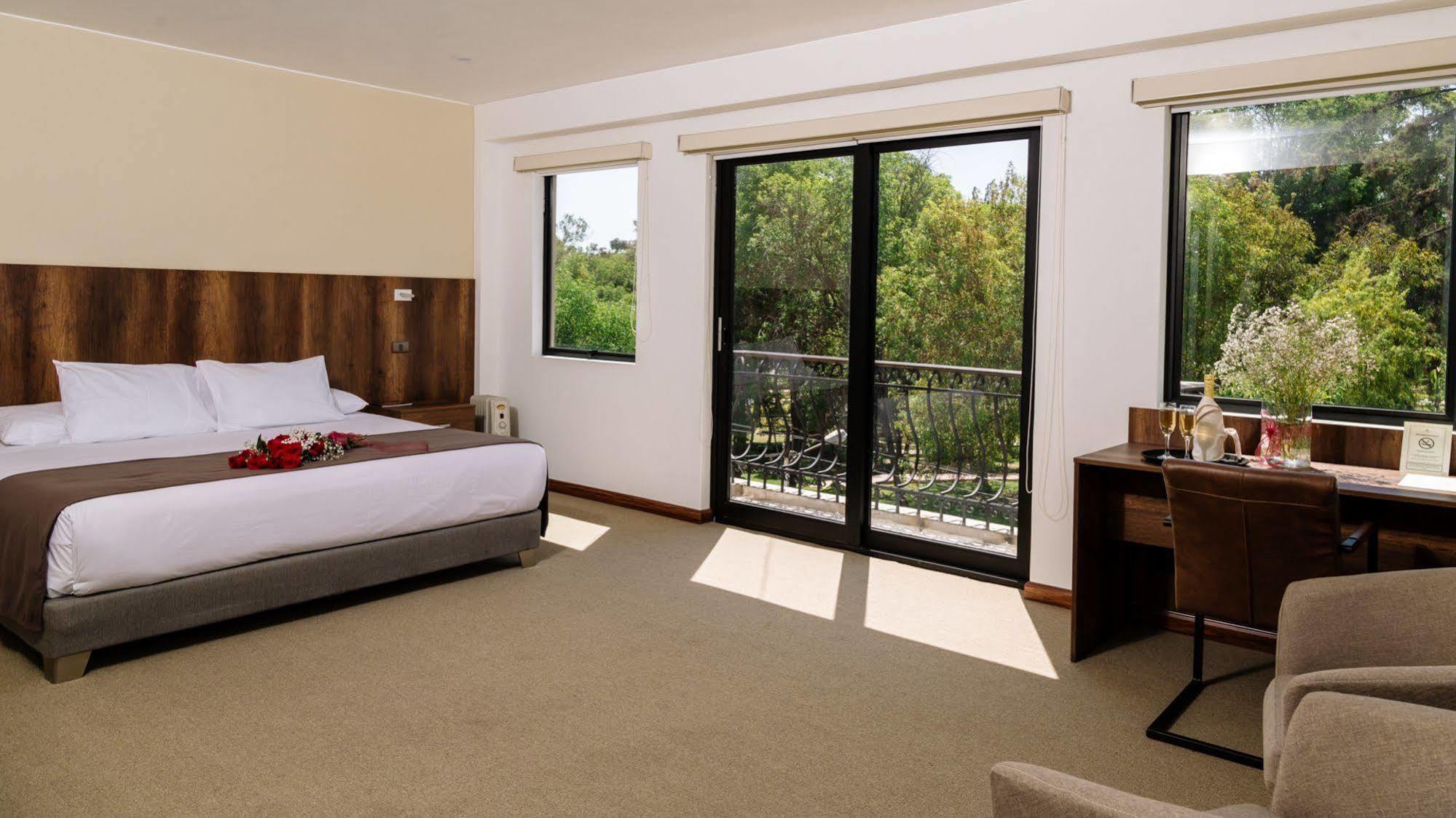 Hotel Villa Del Carmen อาเรกิปา ภายนอก รูปภาพ