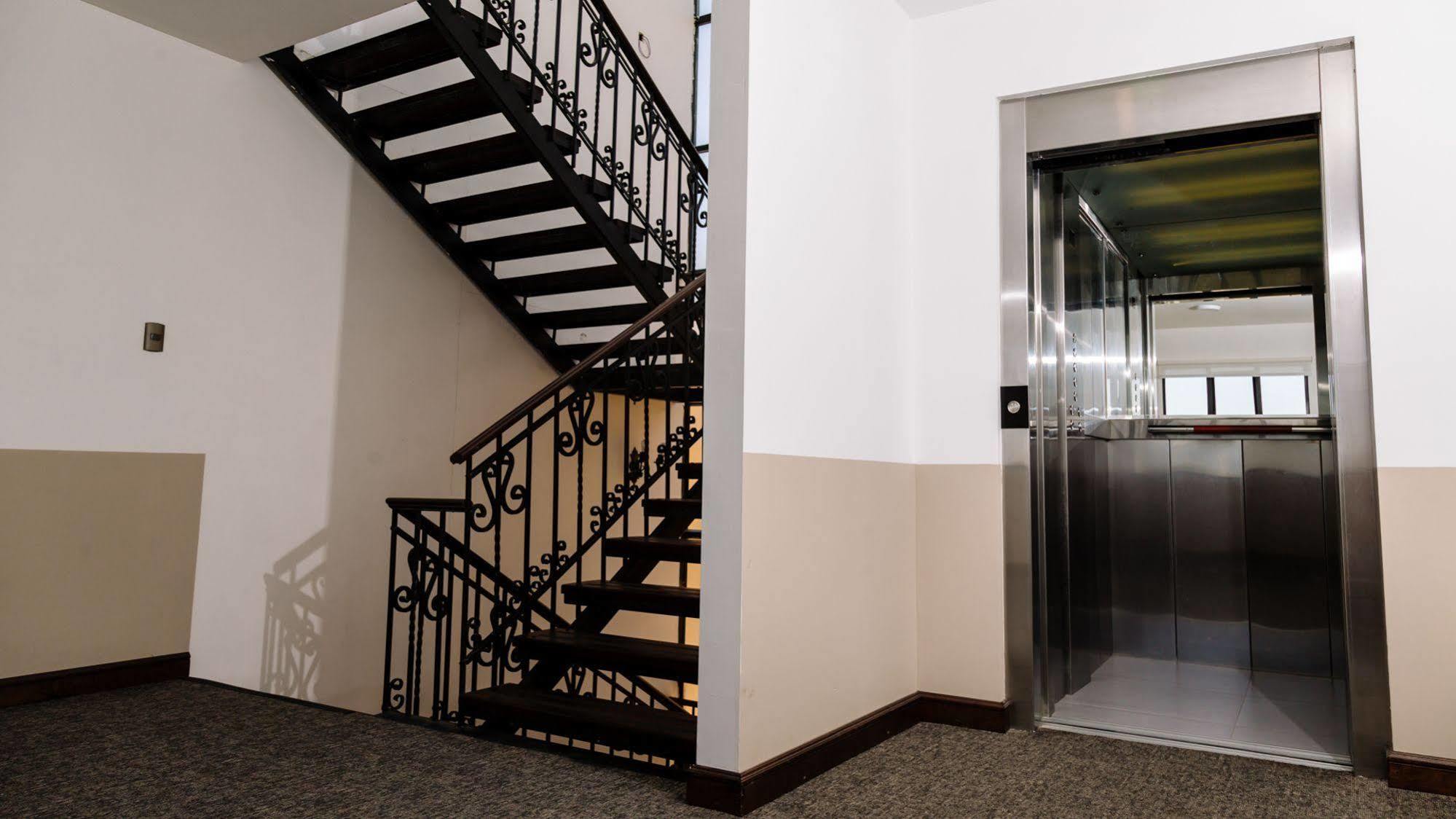 Hotel Villa Del Carmen อาเรกิปา ภายนอก รูปภาพ