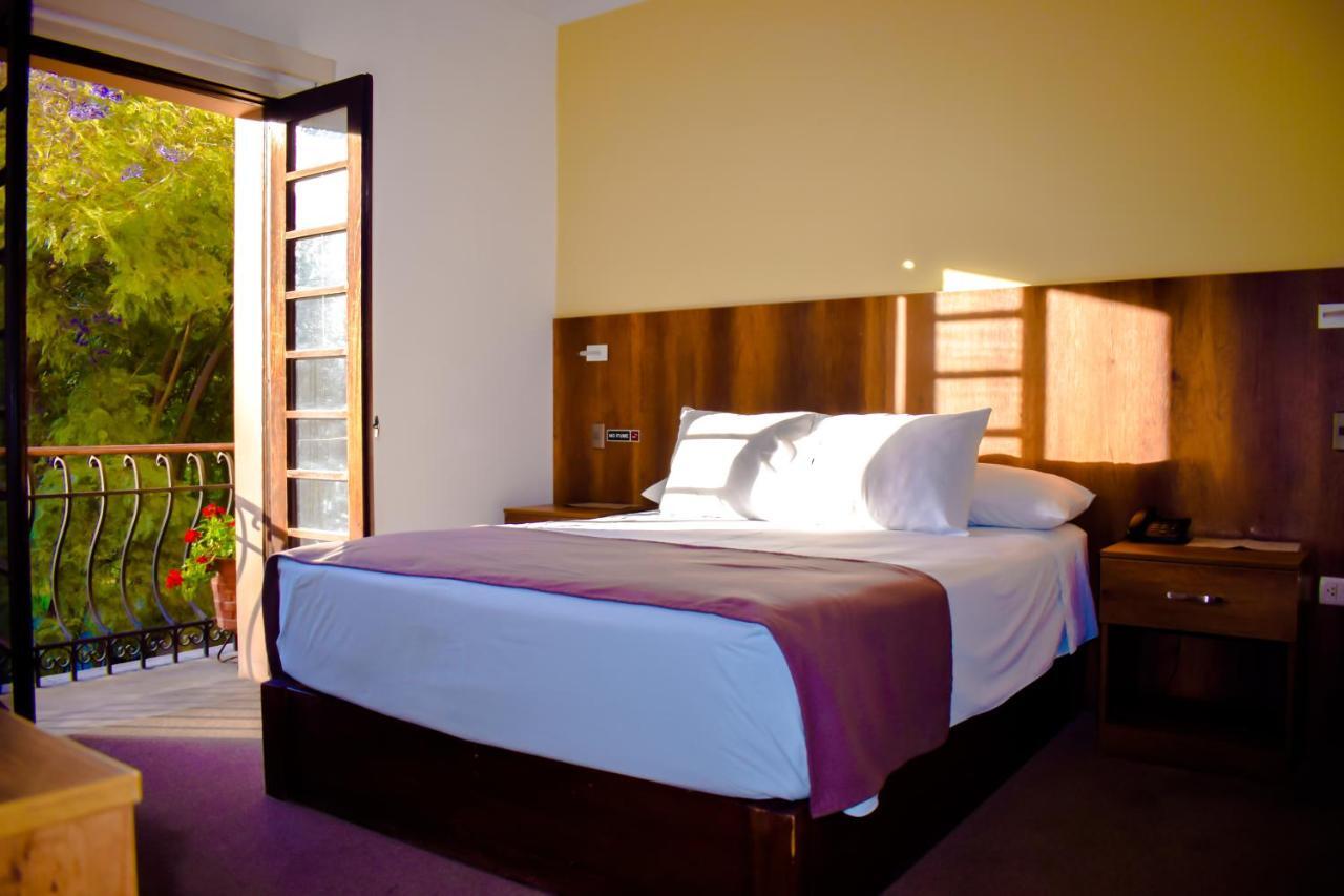 Hotel Villa Del Carmen อาเรกิปา ภายนอก รูปภาพ